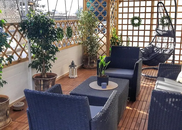 Ρetipe Penthouse Apartment With Spacious Balcony In Heraklion Center